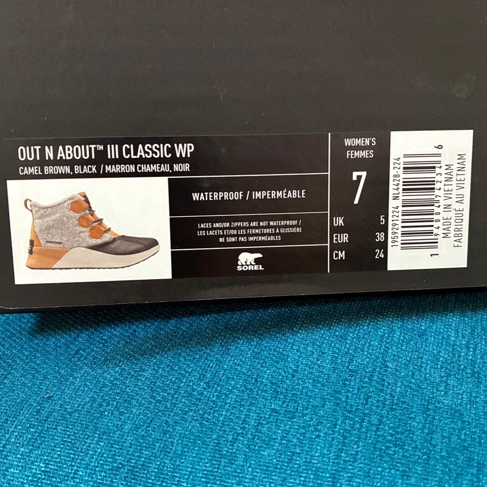 Sorel Black and Tan Lace-Up Boots - Picture 3 of 12